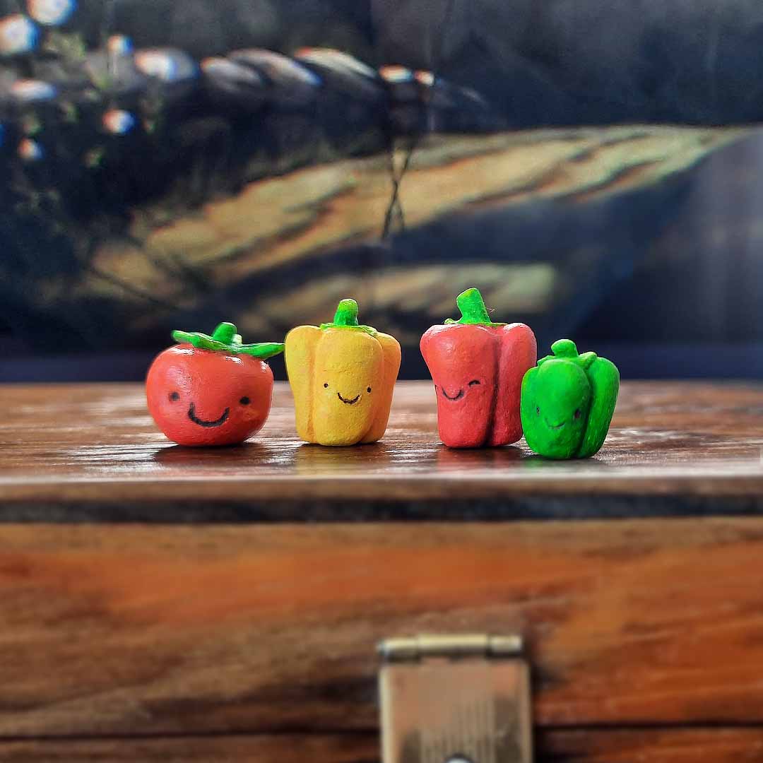 Miniature Crafts: Veggies in a Row